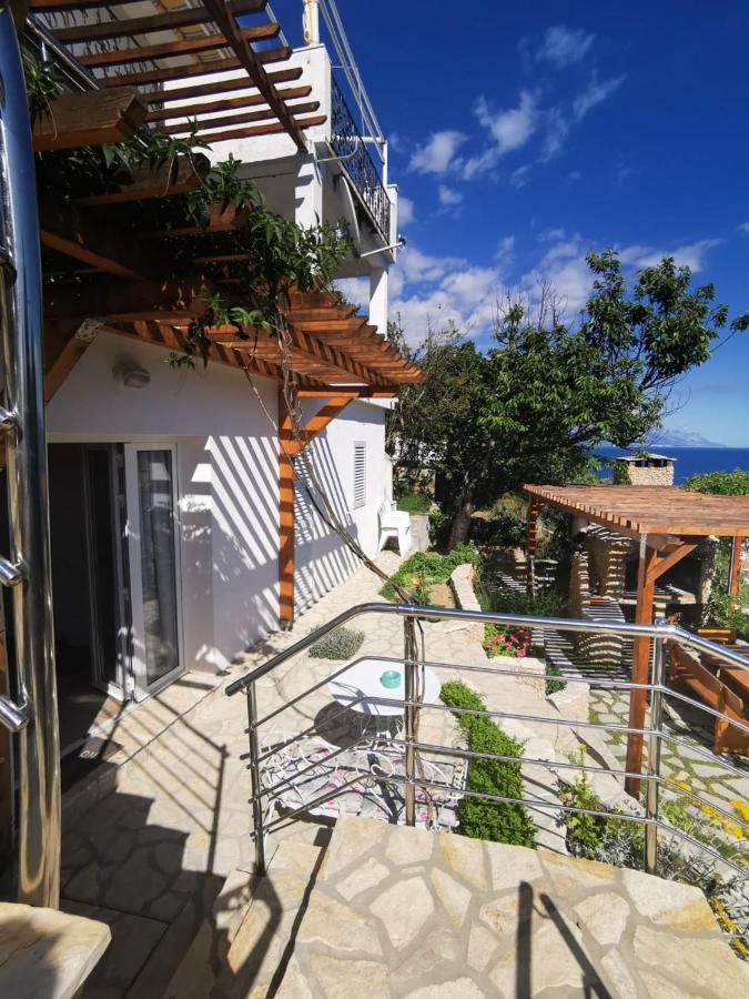 Apartments By The Sea Mimice, Omis - 14230 מראה חיצוני תמונה