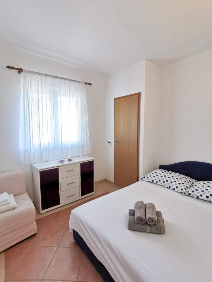 Apartments By The Sea Mimice, Omis - 14230 מראה חיצוני תמונה