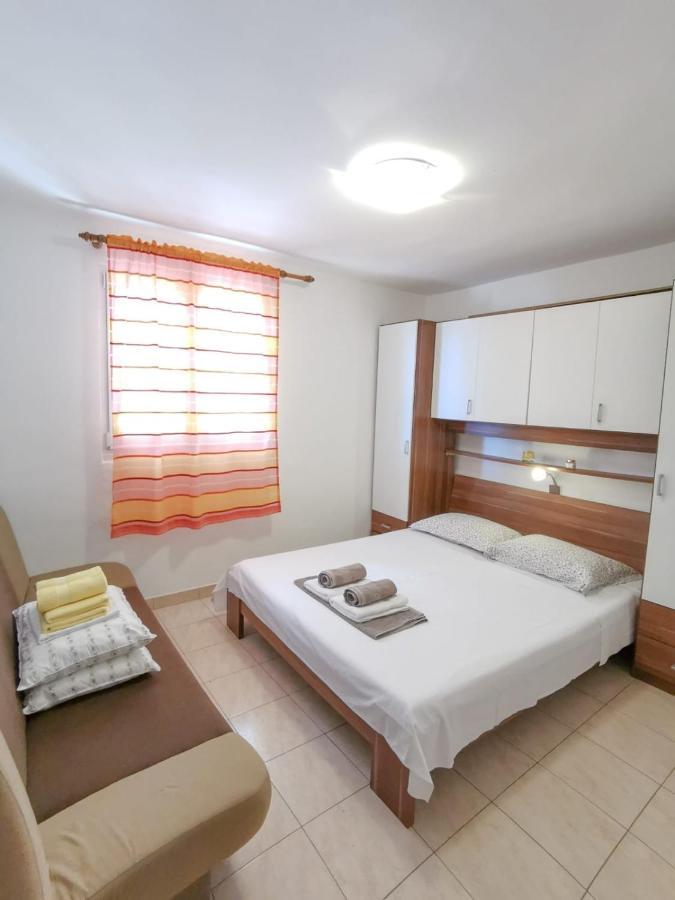 Apartments By The Sea Mimice, Omis - 14230 מראה חיצוני תמונה
