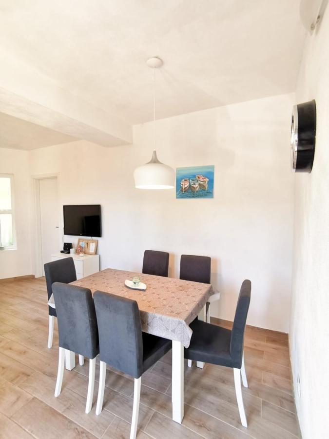 Apartments By The Sea Mimice, Omis - 14230 מראה חיצוני תמונה