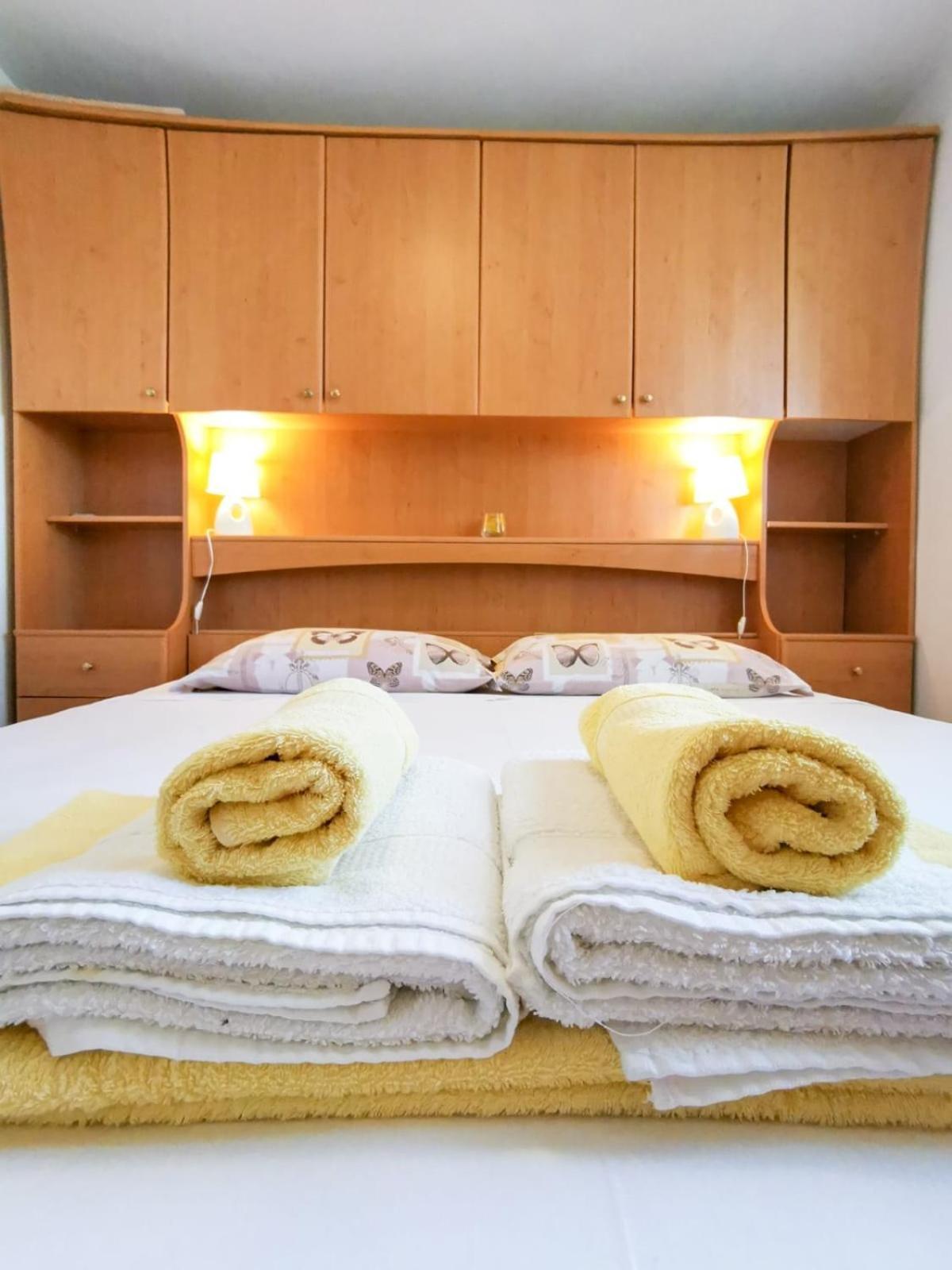 Apartments By The Sea Mimice, Omis - 14230 חדר תמונה