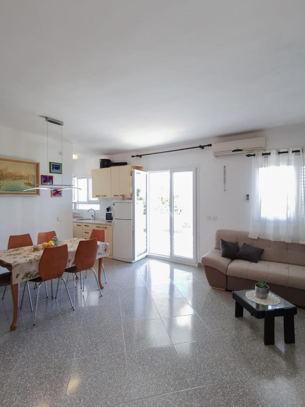 Apartments By The Sea Mimice, Omis - 14230 חדר תמונה